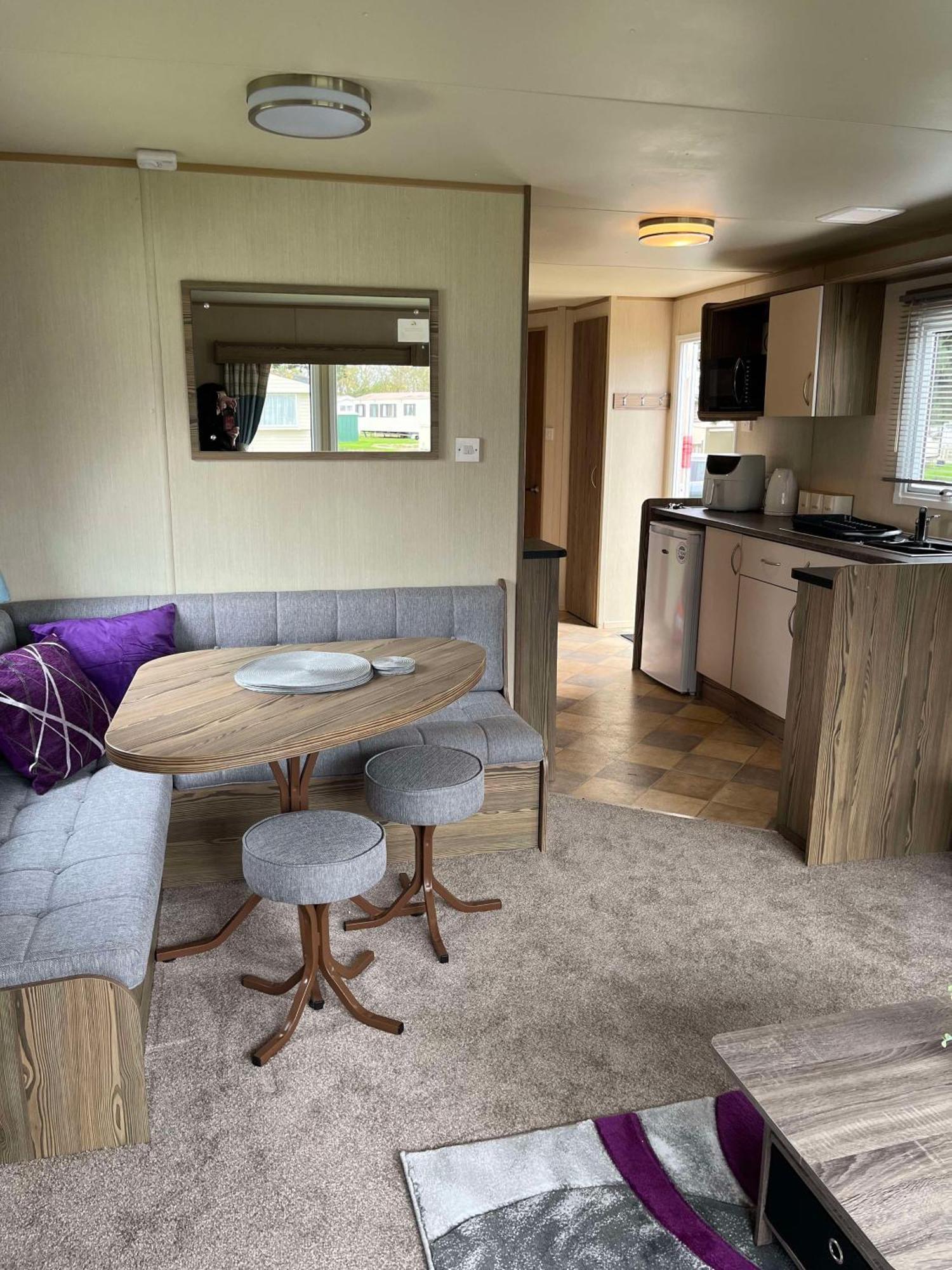 275 - Butlins Skegness, Pet Friendly And Wifi - Meadow Lakes Caravan & Lodge Hire อินโกลด์เมลส์ ภายนอก รูปภาพ